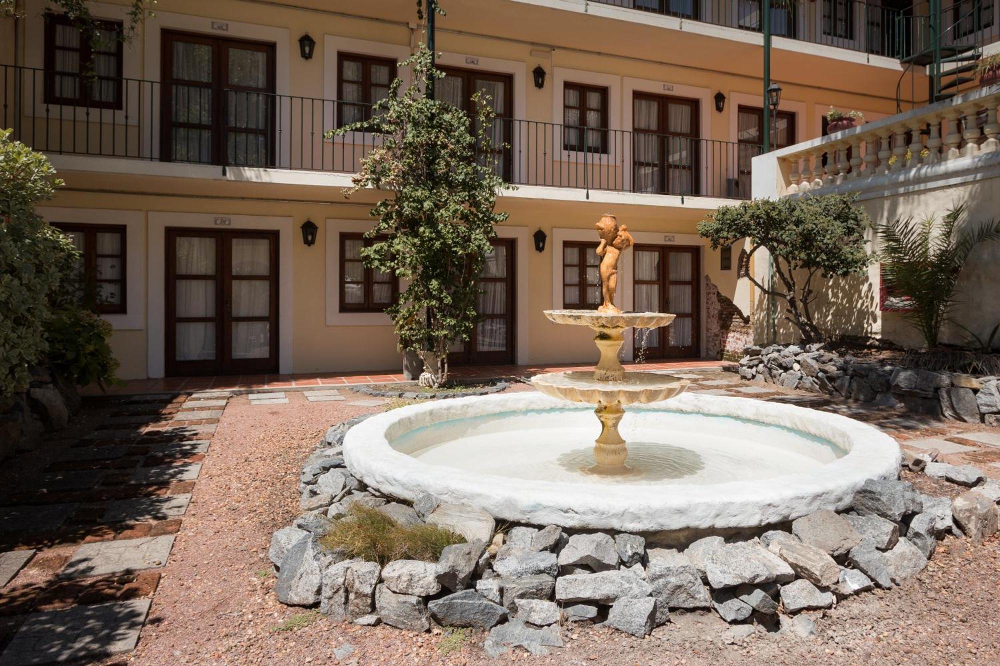 Don Antonio Posada Colonia del Sacramento Buitenkant foto